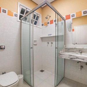 Quarto twin de solteiro delux